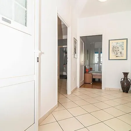 Apartment Vlahov *